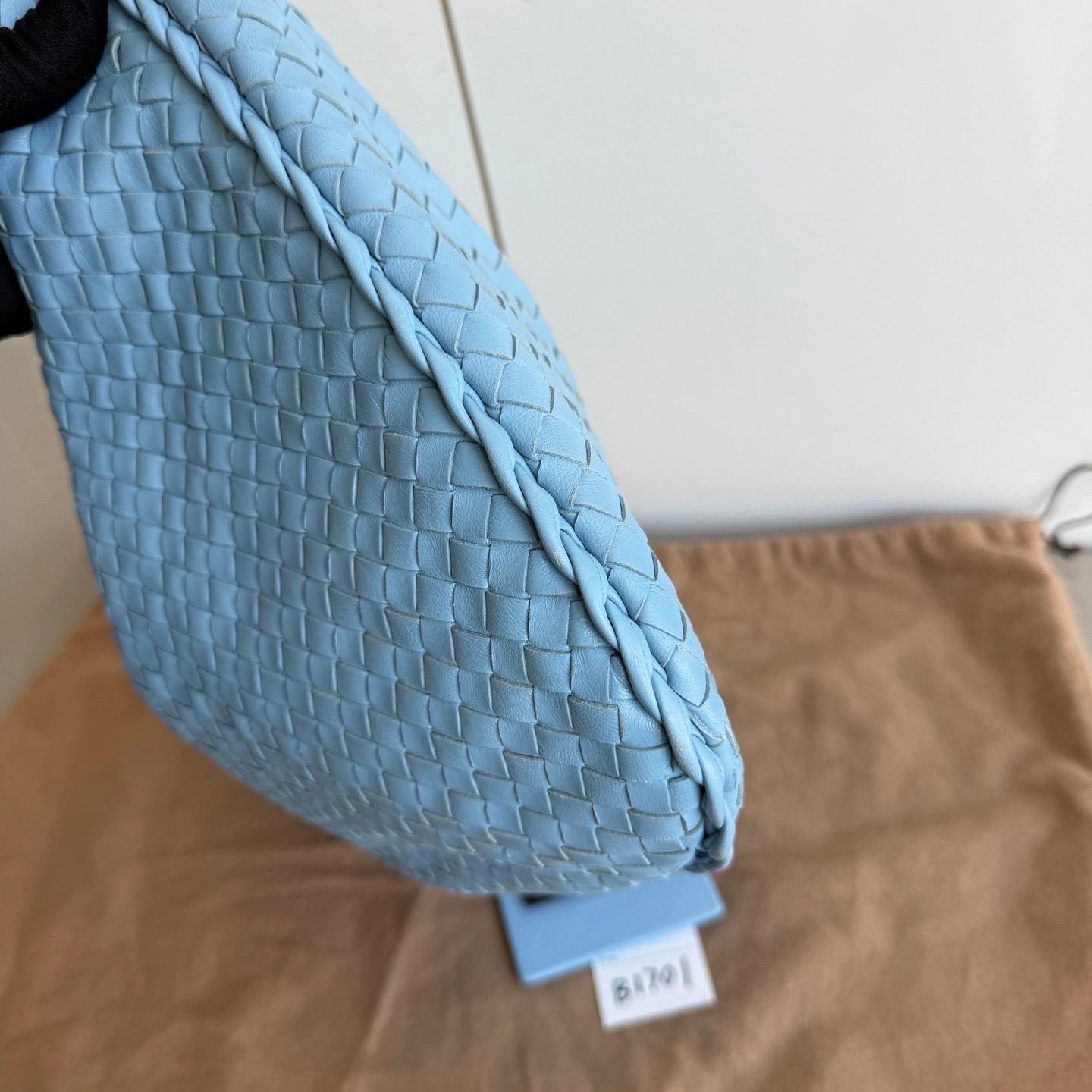 Bottega Veneta Hobo Medium Large Baby Blau Intrecciato Ledertasche 47cm im Angebot 7