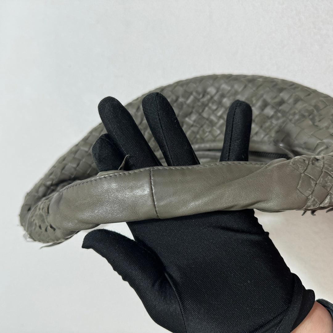 Bottega Veneta Veneta Hobo Medium Leather and Velvet Grey Green 41cm In Excellent Condition In AUBERVILLIERS, FR