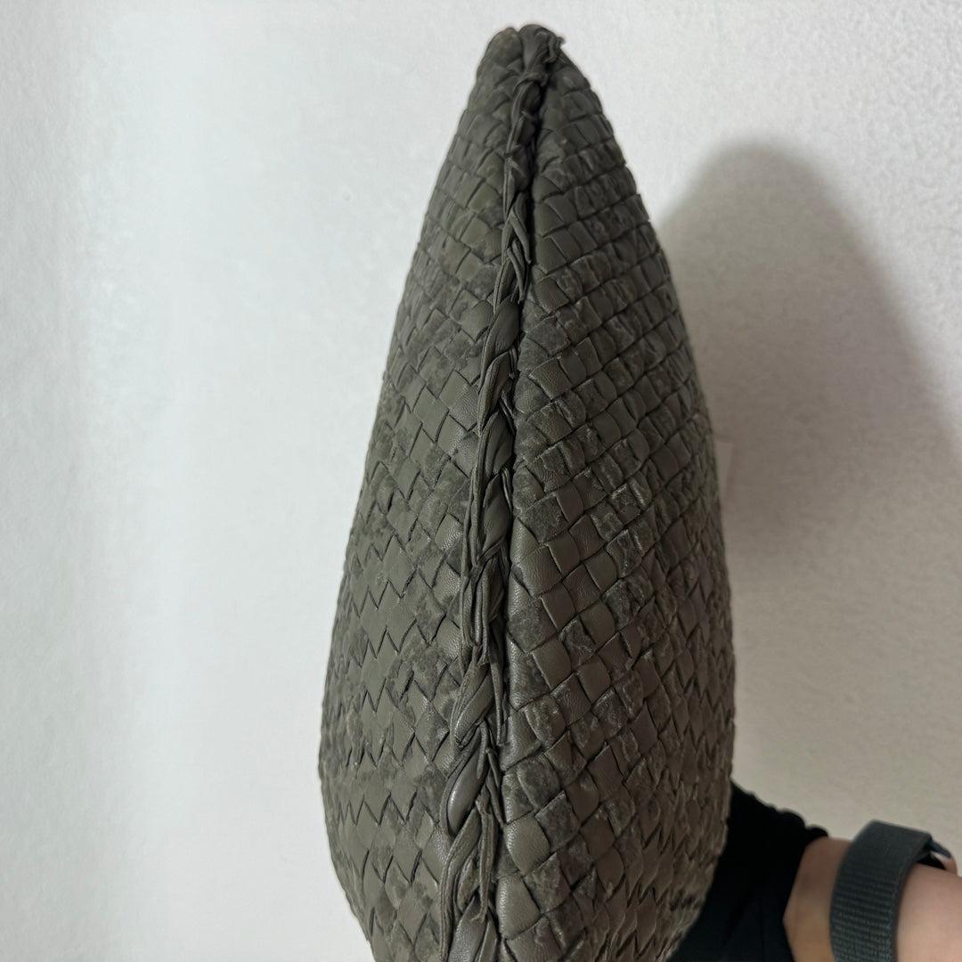 Women's Bottega Veneta Veneta Hobo Medium Leather and Velvet Grey Green 41cm