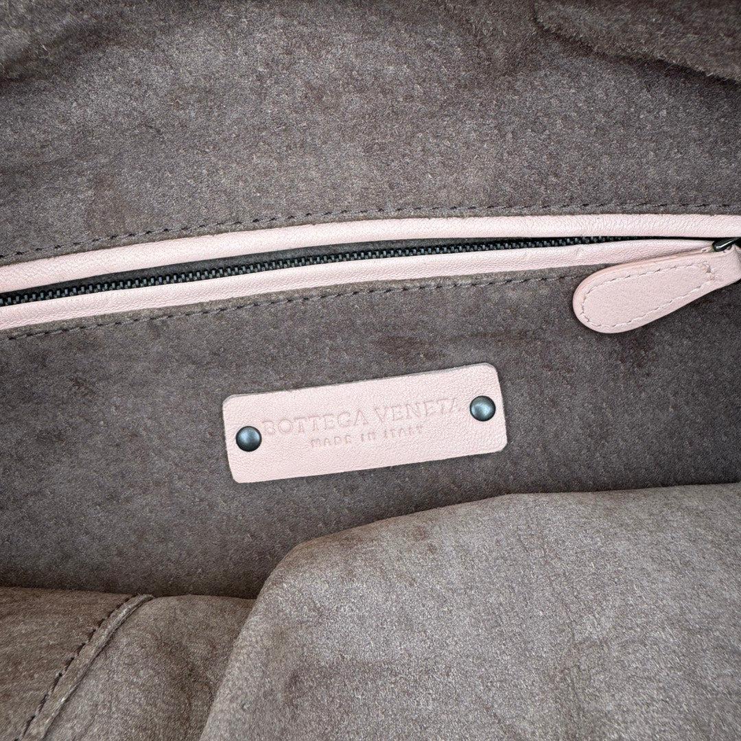 Bottega Veneta Veneta Hobo Medium Light Nude Pink Intrecciato Leather Bag 48cm 8