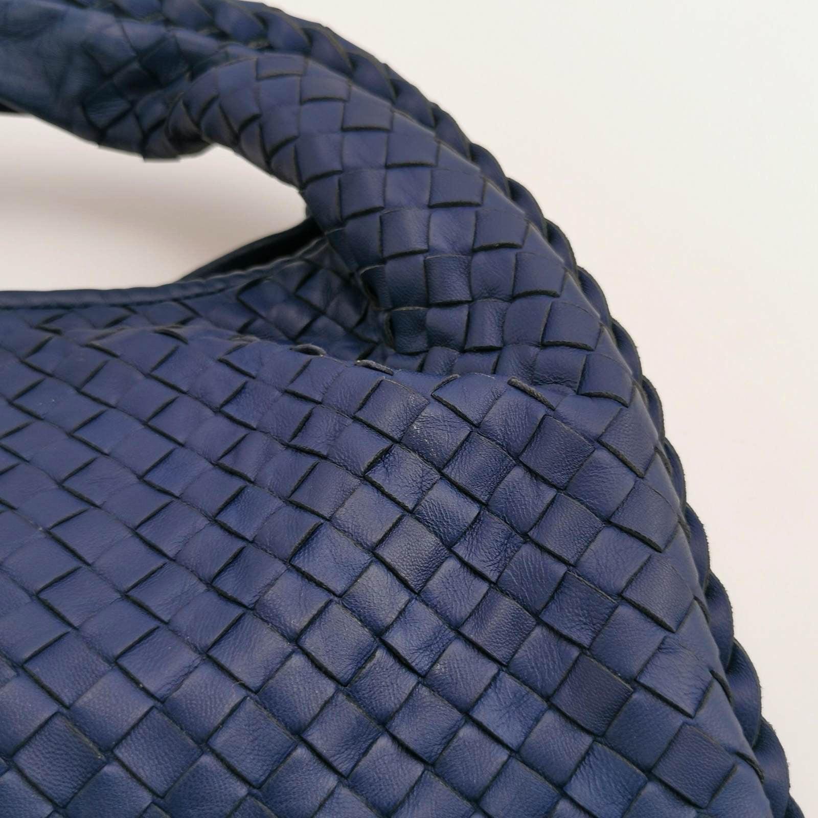 Bottega Veneta Veneta Hobo Medium Navy Intrecciato Leather Bag 5