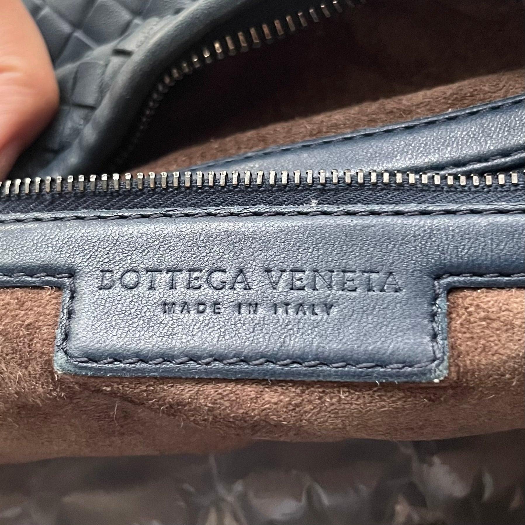 Bottega Veneta Veneta Hobo Medium Navy Intrecciato Leather Bag 4