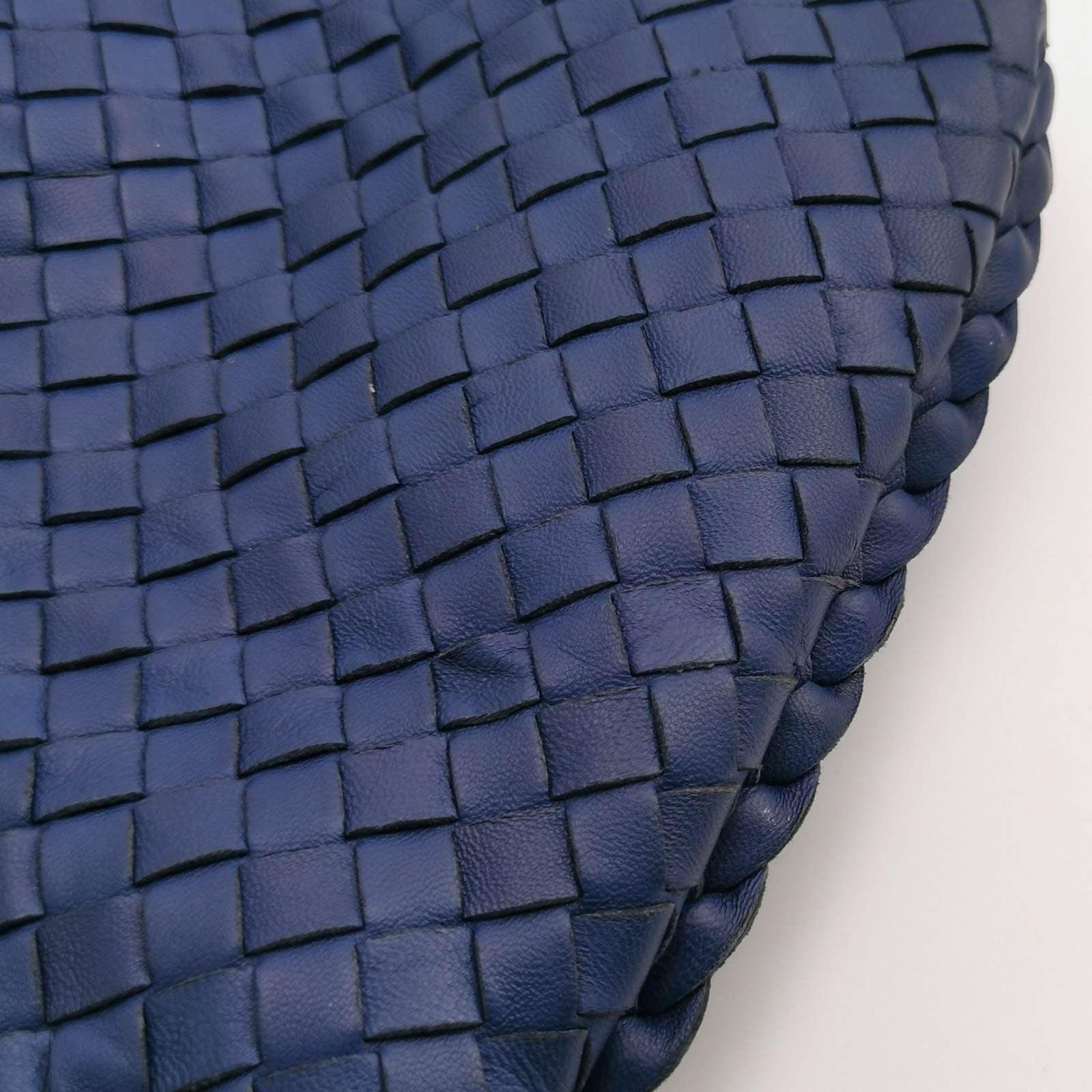 Bottega Veneta Veneta Hobo Medium Navy Intrecciato Leather Bag 4