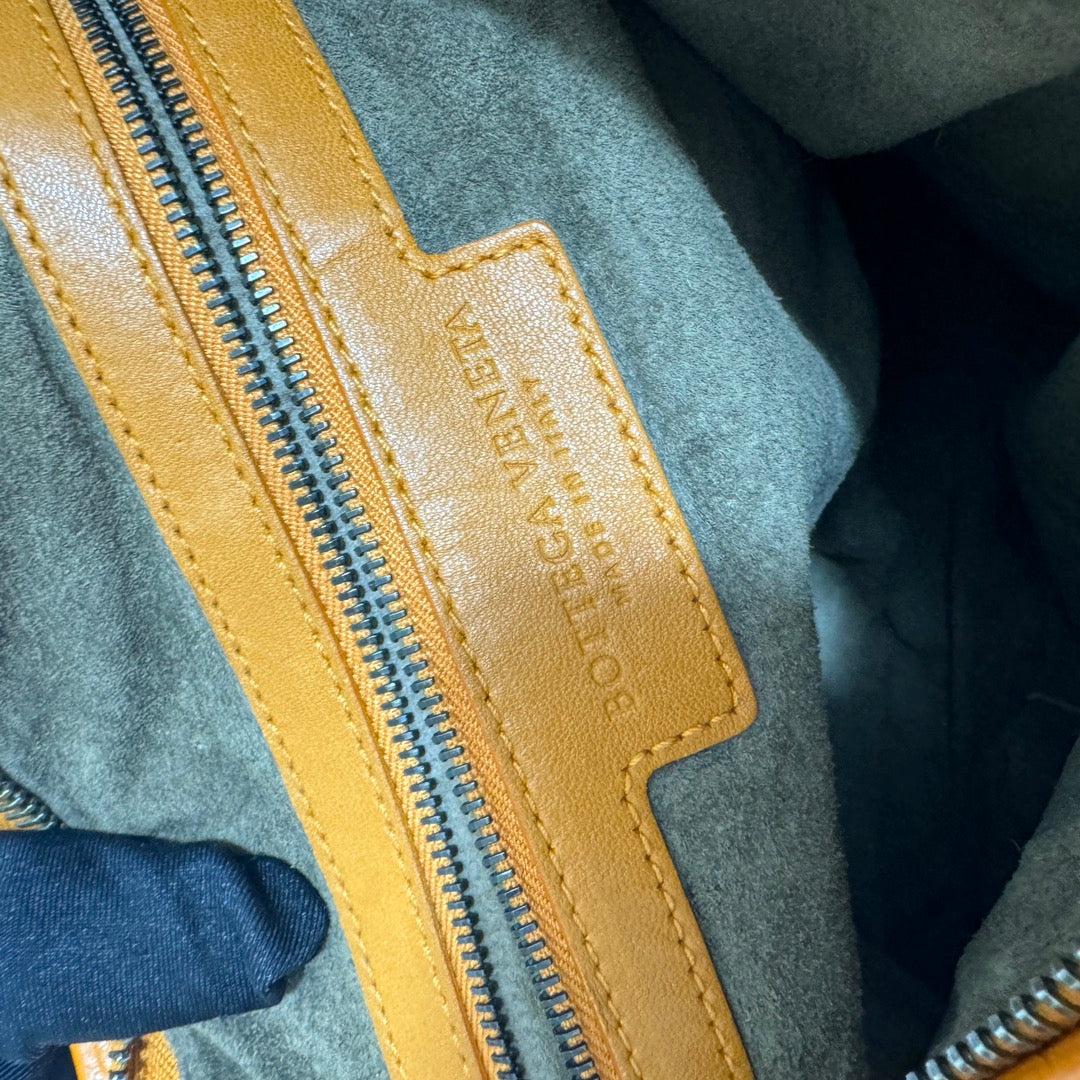 Bottega Veneta Veneta Hobo Medium Orange Intrecciato Leather Bag 47cm 11