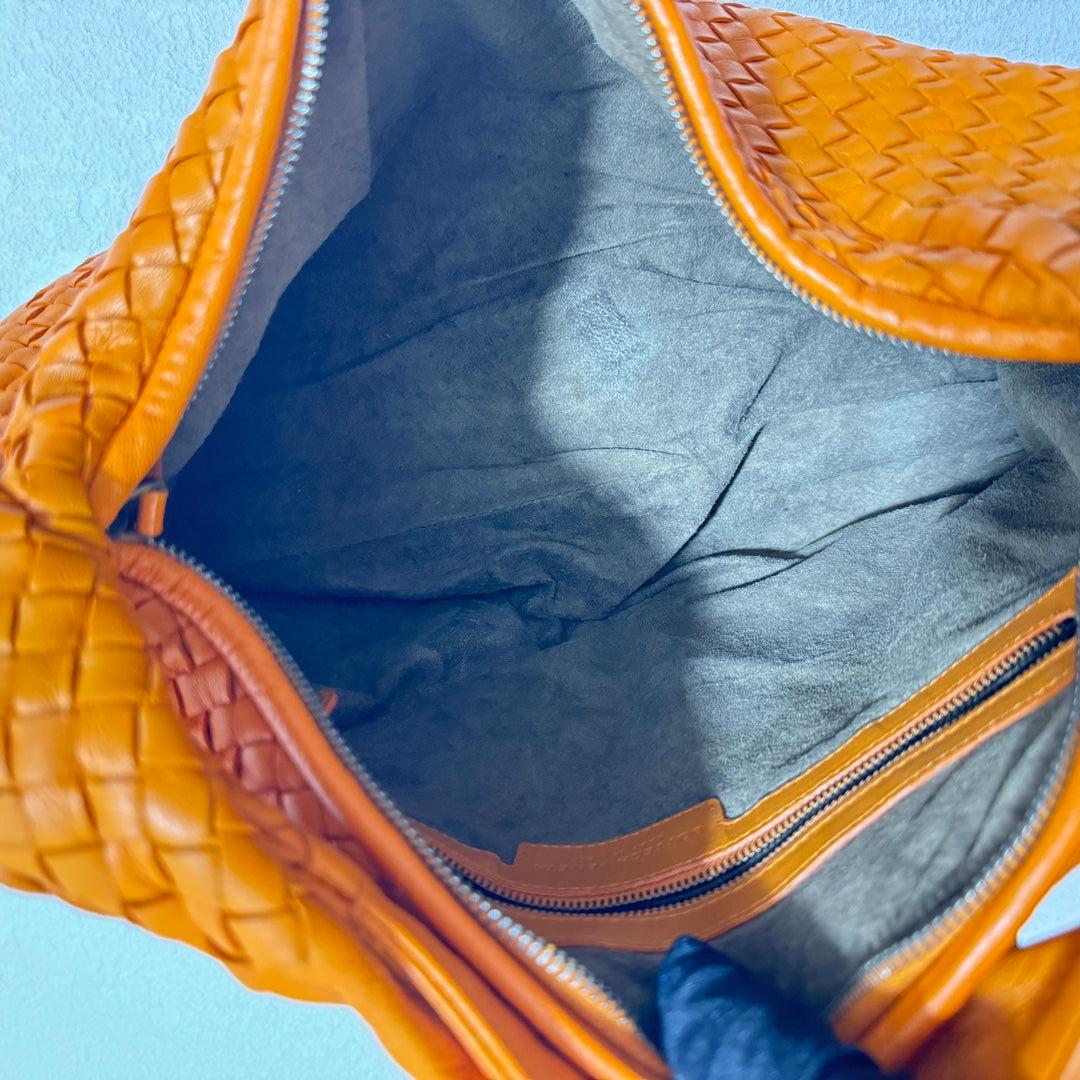 Bottega Veneta Veneta Hobo Medium Orange Intrecciato Leather Bag 47cm 12