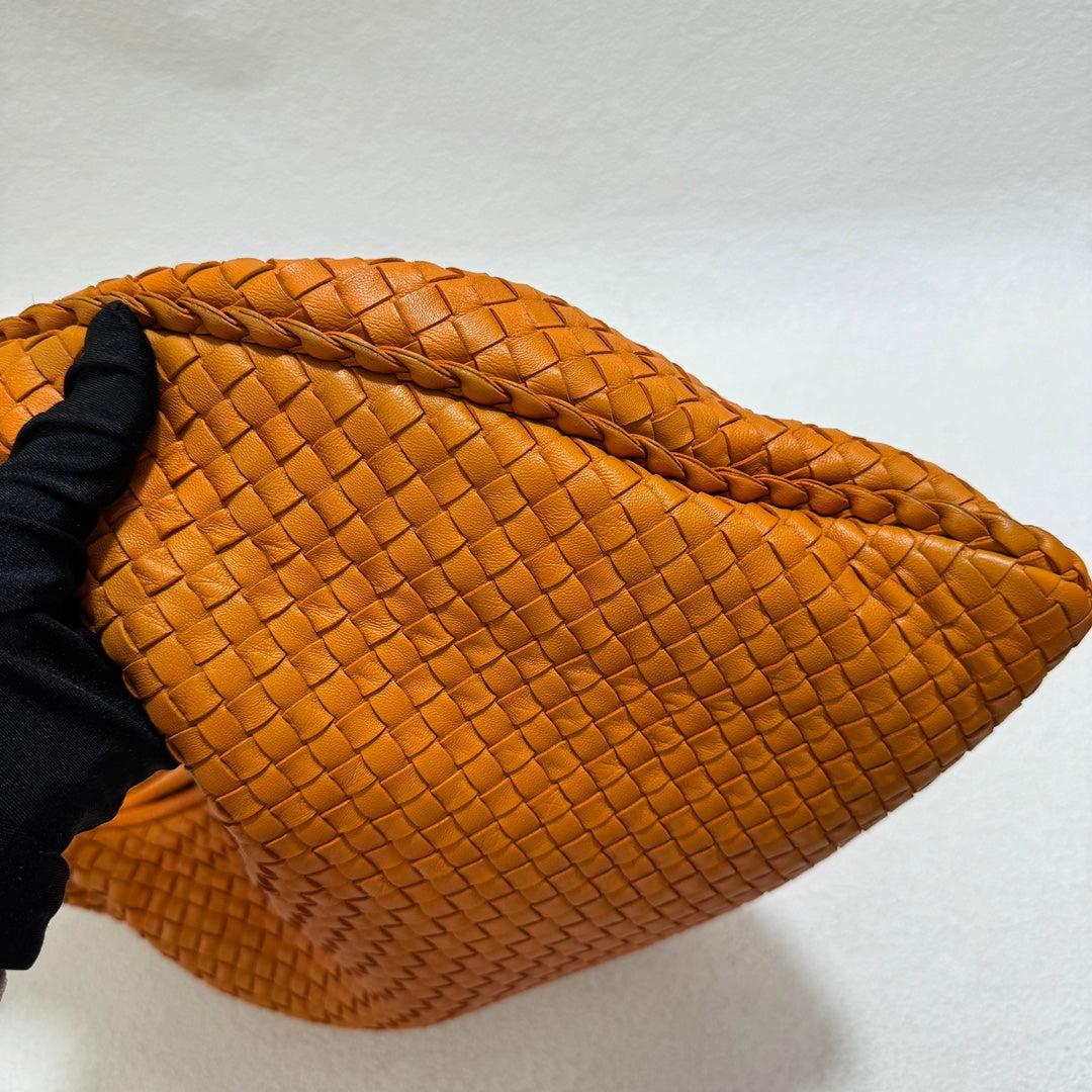 Women's Bottega Veneta Veneta Hobo Medium Orange Intrecciato Leather Bag 47cm