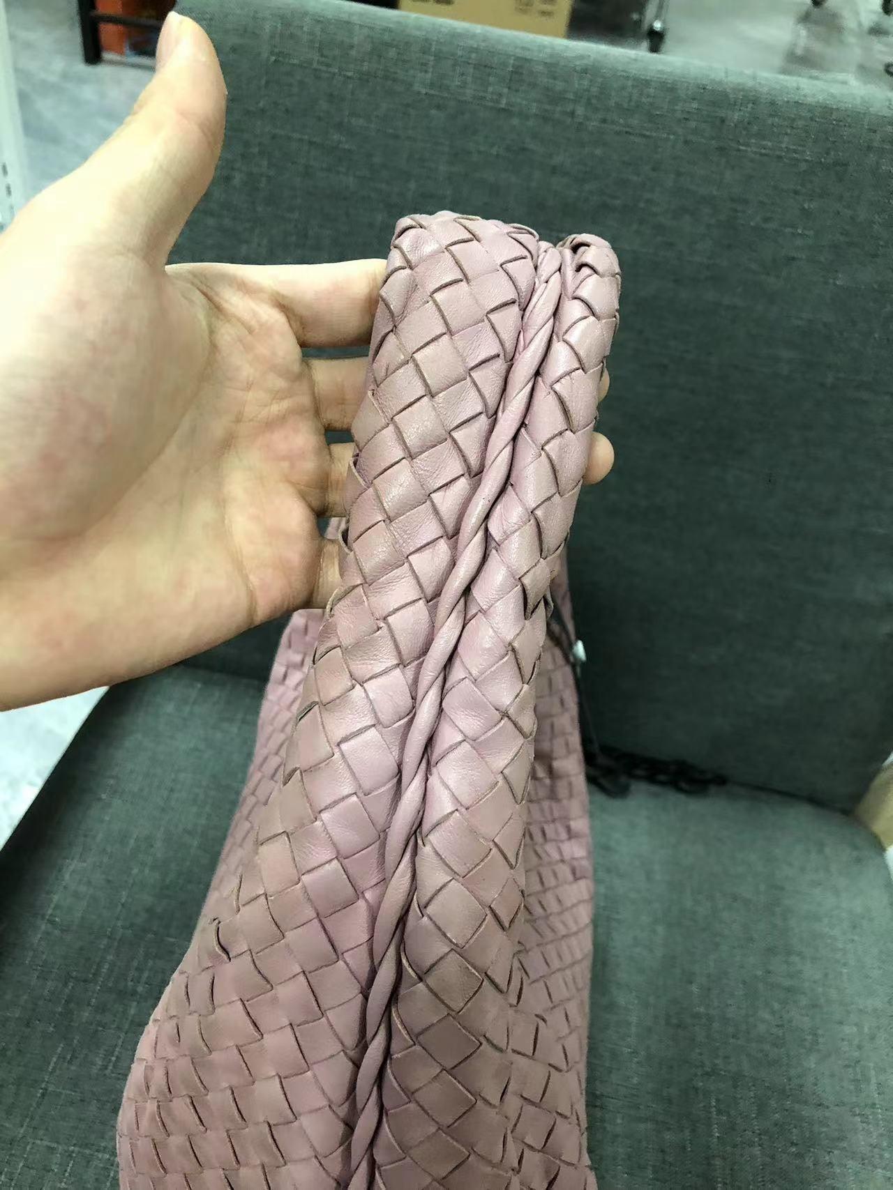 Bottega Veneta Veneta Hobo Bolso mediano de piel Intrecciato rosa 40cm en venta 14