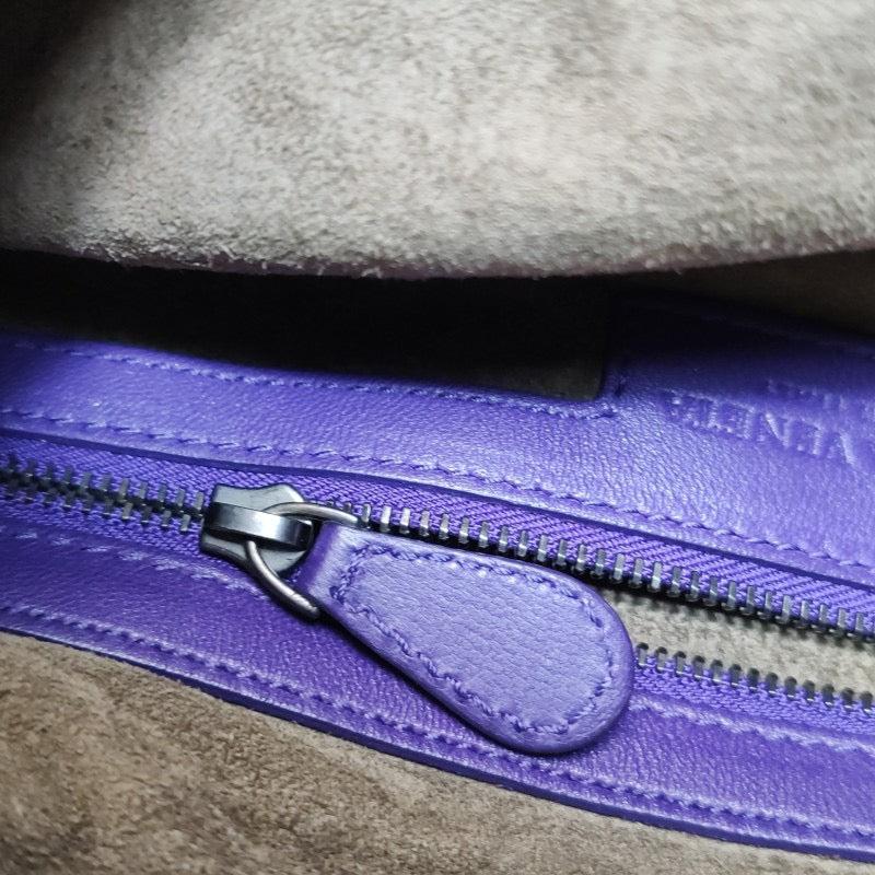 Bolso Bottega Veneta Hobo mediano de piel Intrecciato morado 7
