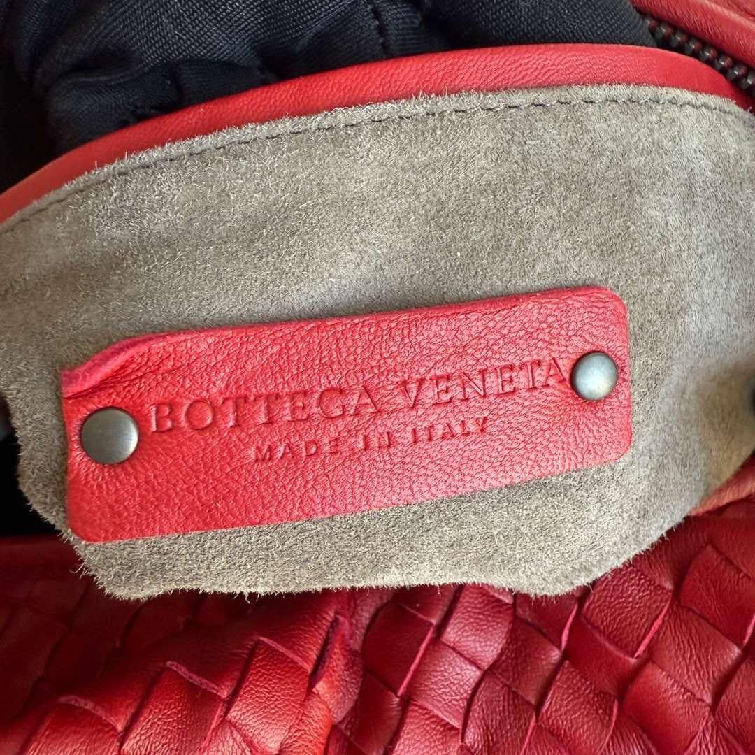 Bottega Veneta Veneta Hobo Medium Red Intrecciato Leather Bag 47cm 9