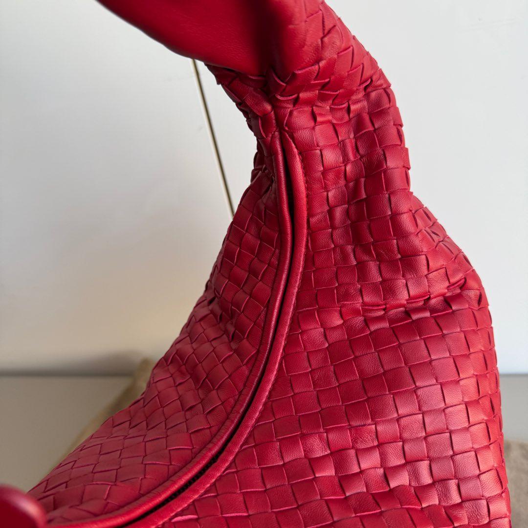 Bottega Veneta Veneta Hobo Medium Red Intrecciato Leather Bag 47cm 11