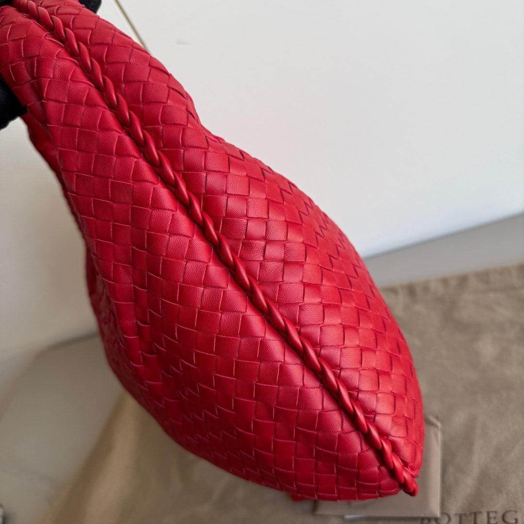Bottega Veneta Veneta Hobo Medium Red Intrecciato Leather Bag 47cm 5