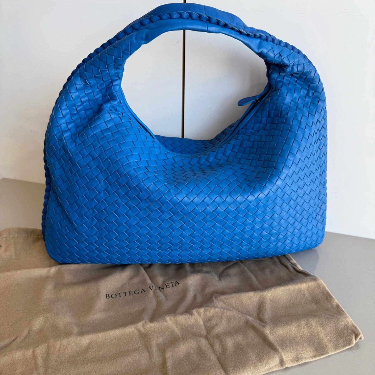 Bottega Veneta Veneta Hobo Medium Royal Blue Intrecciato Leather Bag 47cm
 These are professional photos of the actual bag.
 This Bottega Veneta Veneta Bag is an exceptional piece of luxury, crafted from iconic lambskin leather with the instantly