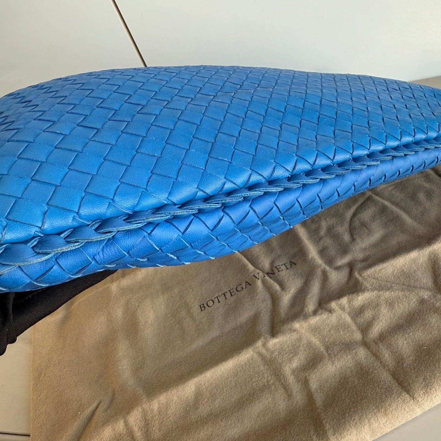 Bottega Veneta Veneta Hobo Medium Royal Blue Intrecciato Leather Bag 47cm 3
