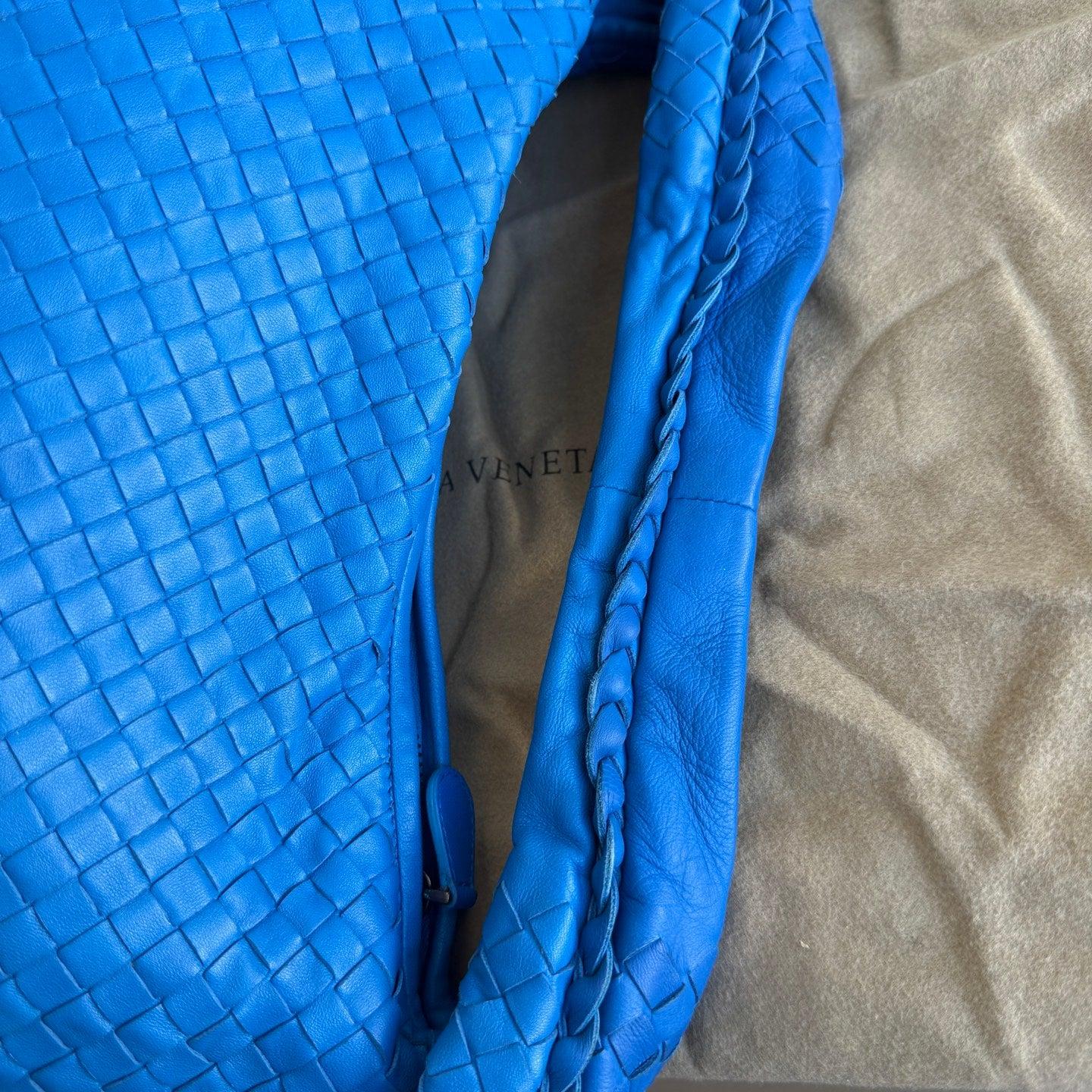 Bottega Veneta Veneta Hobo Medium Royal Blue Intrecciato Leather Bag 47cm 4