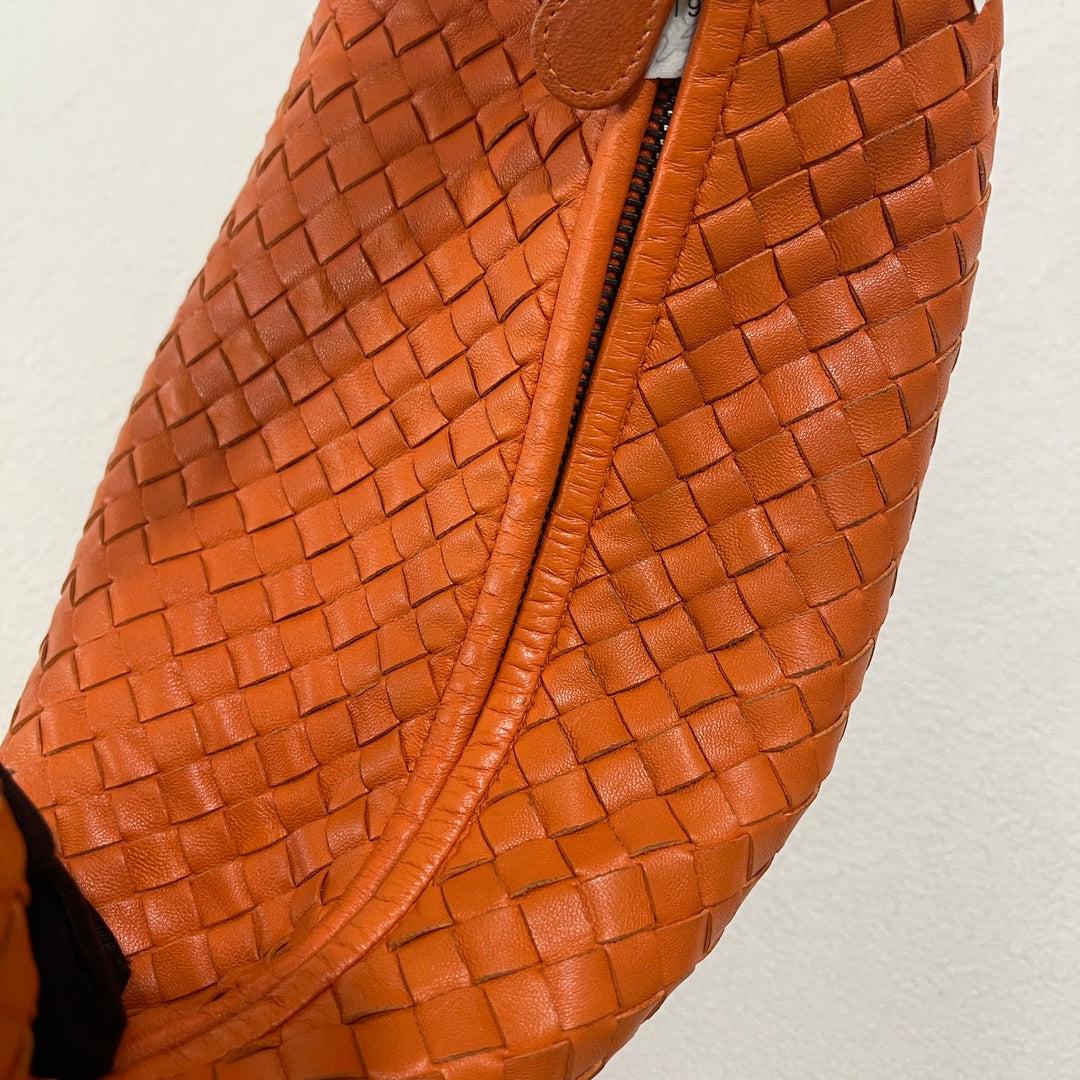 Bottega Veneta Veneta Hobo Medium with Fringe Edges Intrecciato Leather Bag 40cm For Sale 10