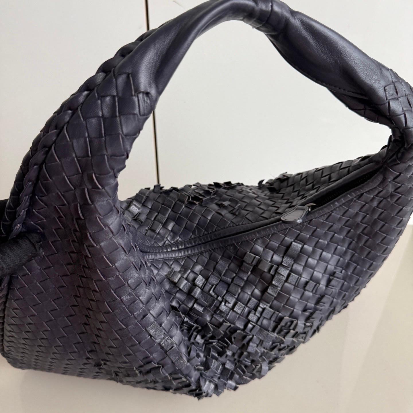 Bottega Veneta Veneta Hobo Midnight Blue Dark Navy Intrecciato Leather Bag 47cm 6