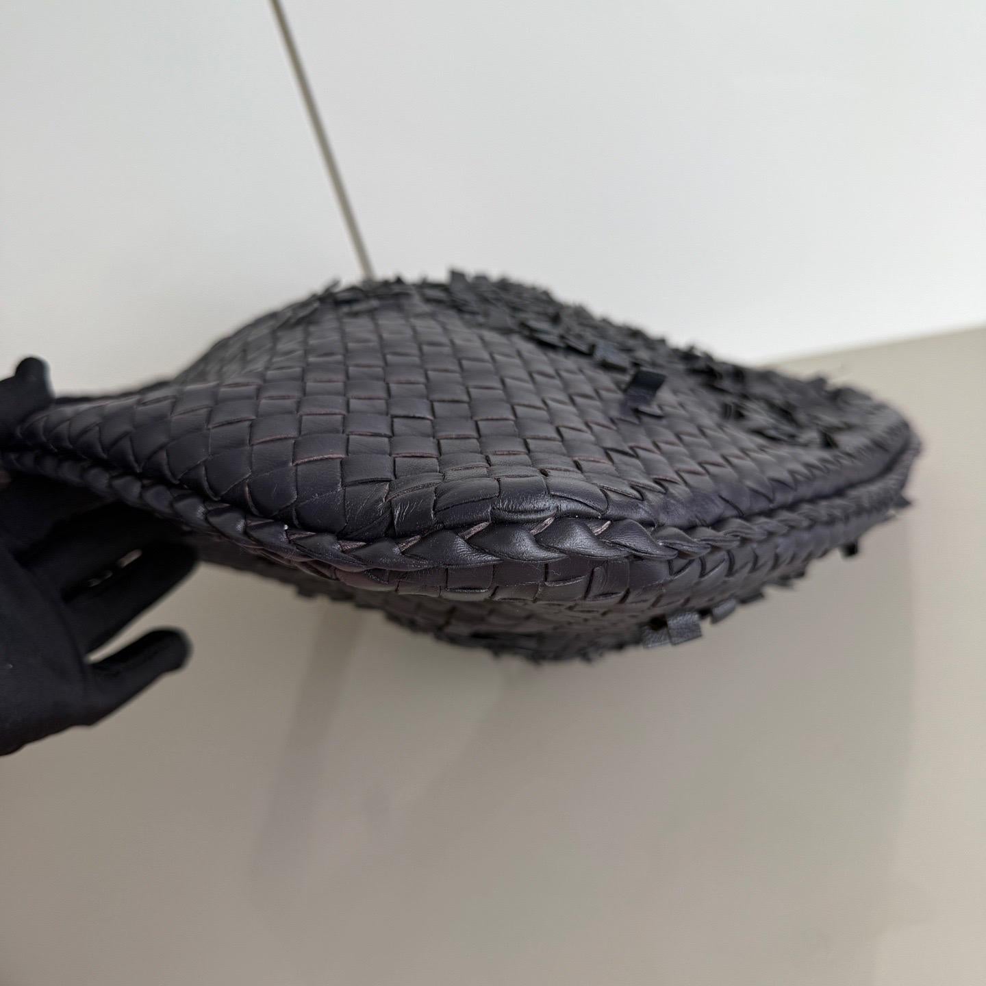 Bottega Veneta Veneta Hobo Midnight Blue Dark Navy Intrecciato Leather Bag 47cm 1