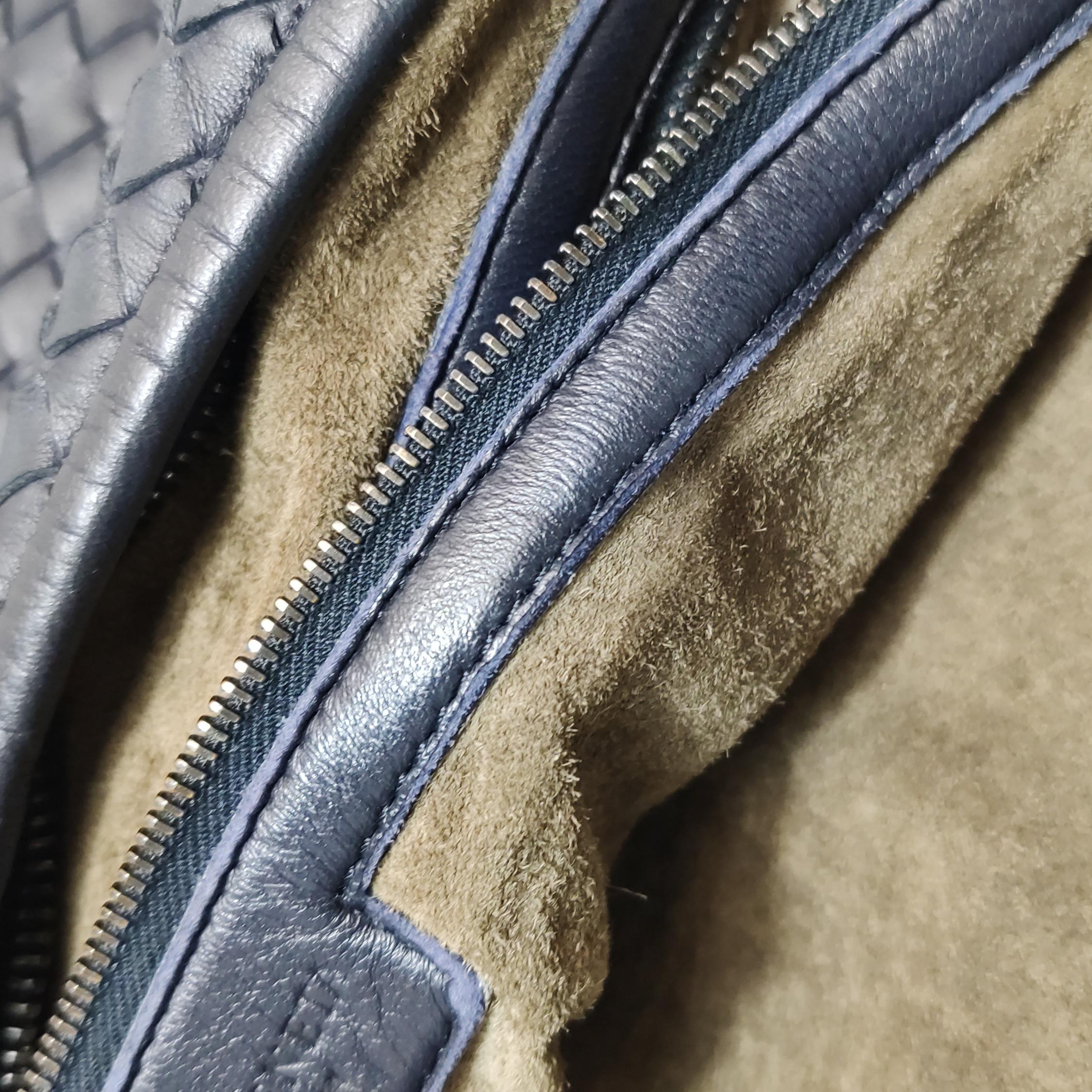 Bottega Veneta Veneta Hobo Midnight Navy Borsa in pelle Maxi 50cm in vendita 6