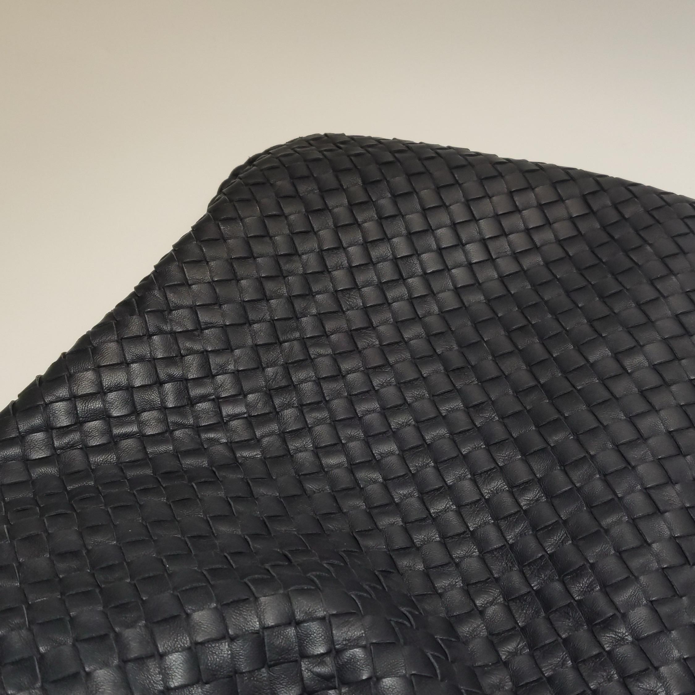 Bottega Veneta Veneta Hobo Midnight Navy Borsa in pelle Maxi 50cm in vendita 8