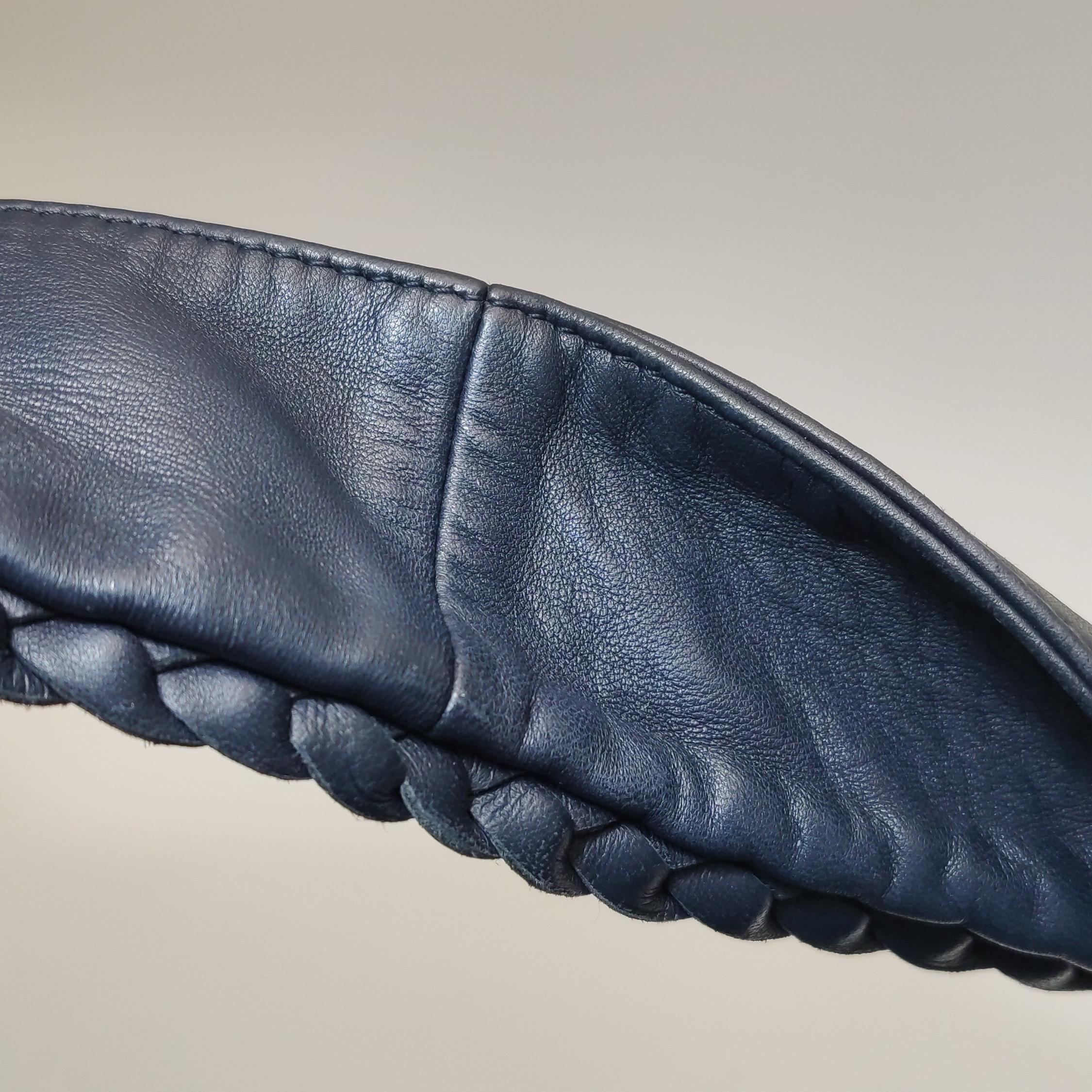 Bottega Veneta Veneta Hobo Midnight Navy Borsa in pelle Maxi 50cm in vendita 14