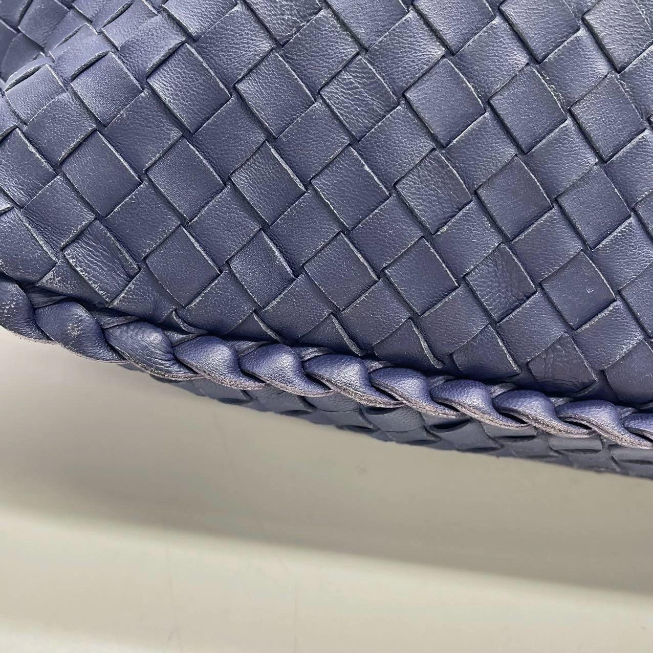 Bottega Veneta Hobo Navy in pelle Maxi 50cm in vendita 8
