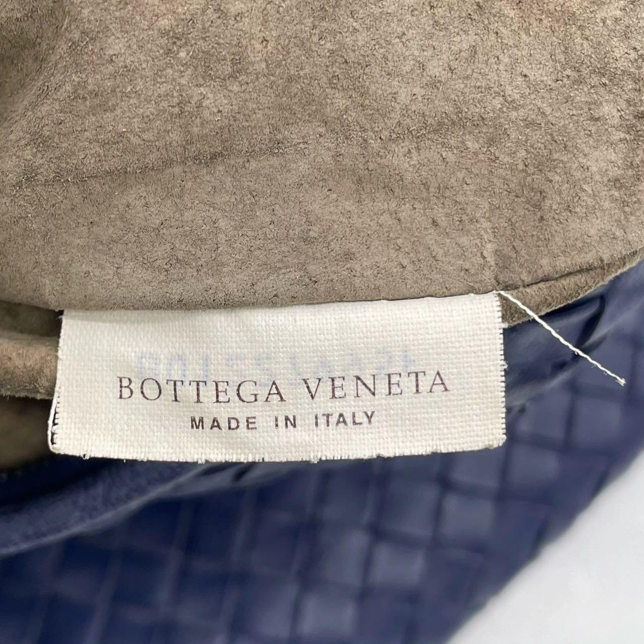 Bottega Veneta Hobo Navy in pelle Maxi 50cm in vendita 4