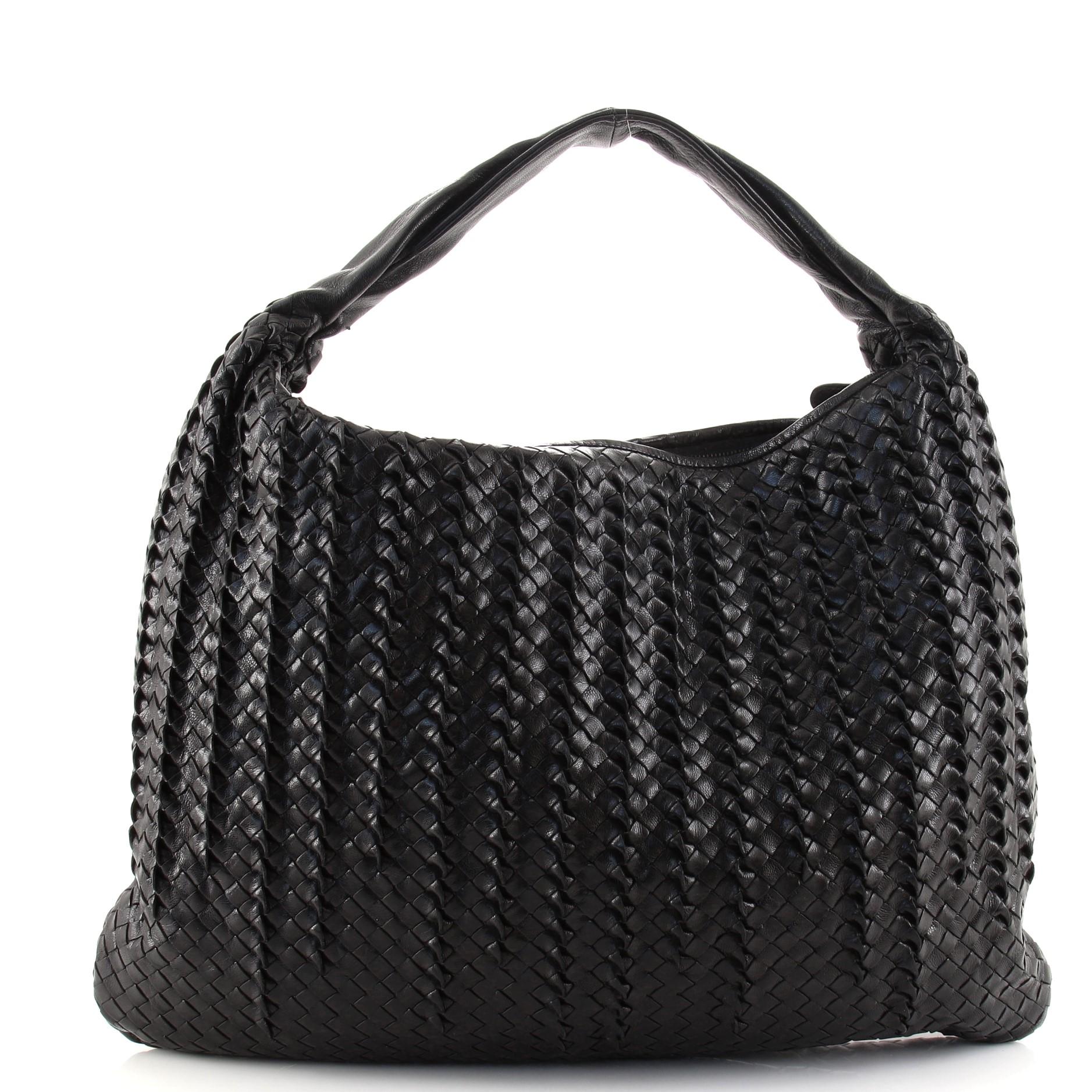Bottega Veneta Veneta Hobo Tornabuoni Intrecciato Goatskin Maxi In Good Condition In NY, NY