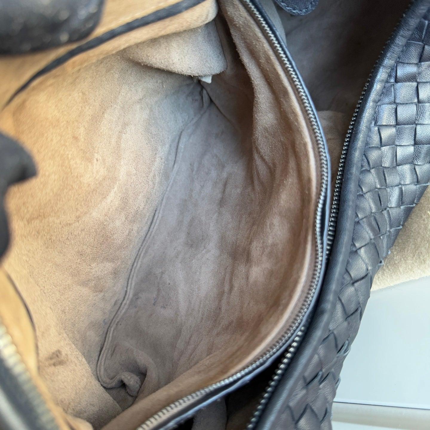 Bottega Veneta Veneta Bolso Hobo Intrecciato Grande Piel de cordero negra 48cm 8