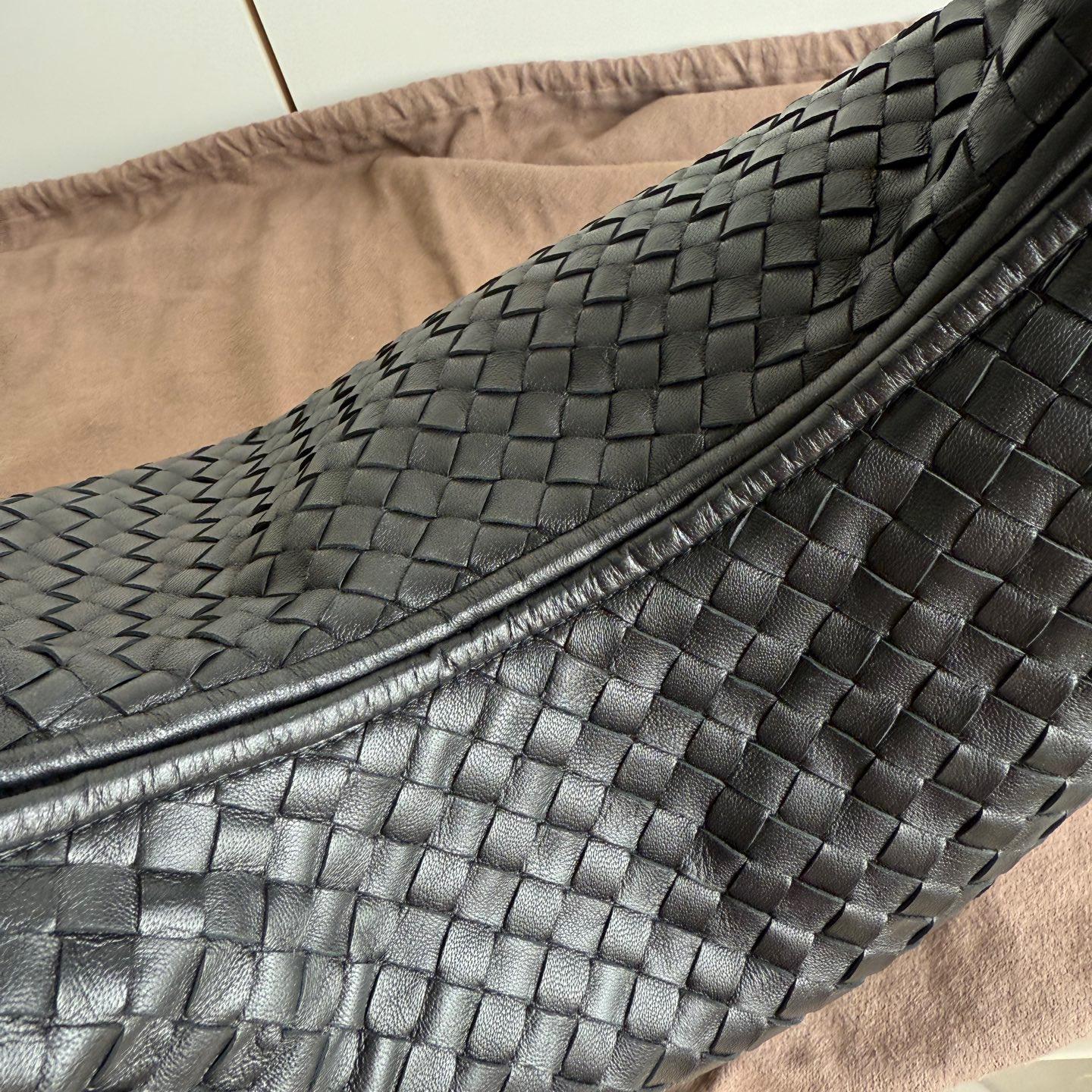 Bottega Veneta Veneta Bolso Hobo Intrecciato Grande Piel de cordero negra 48cm en venta 1