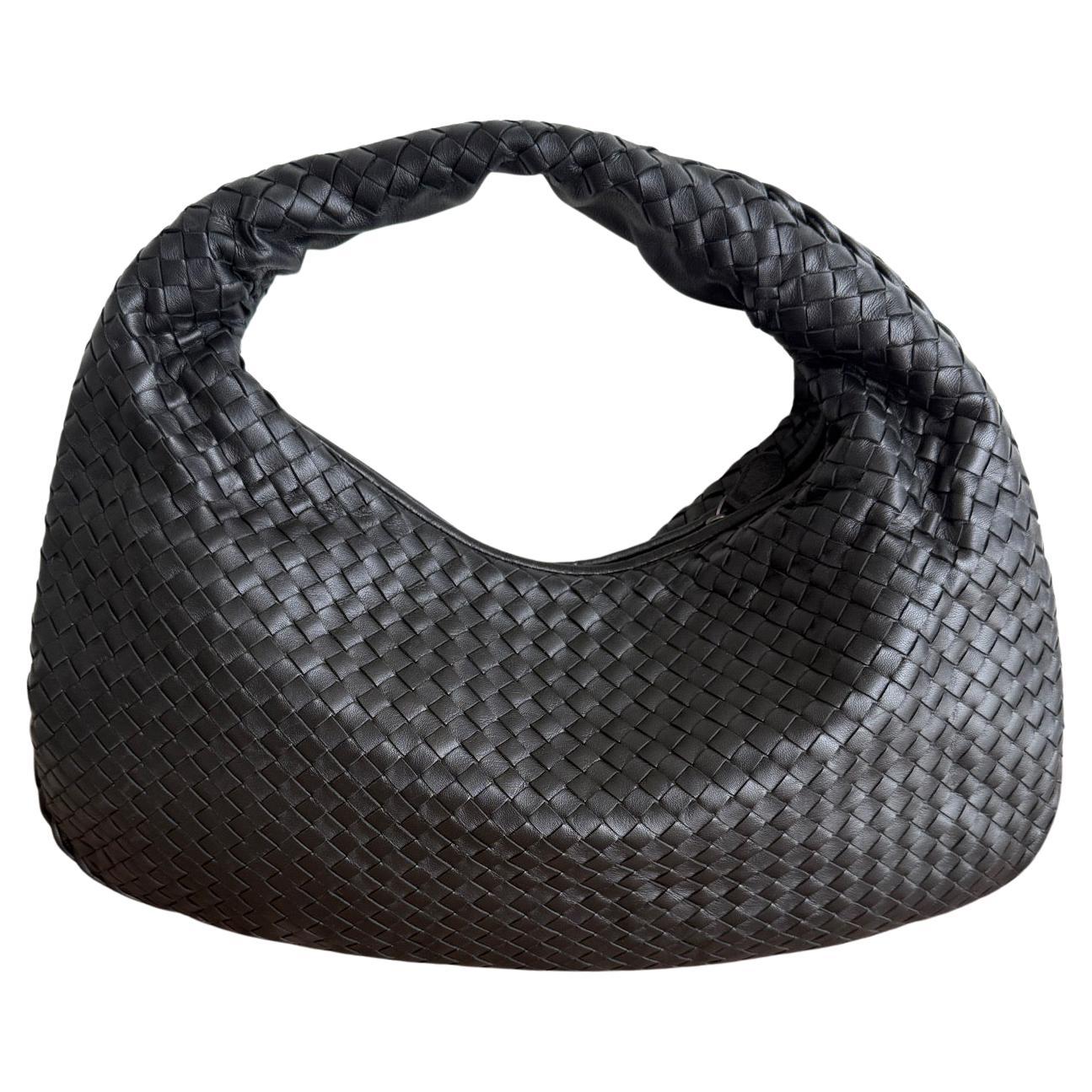 Bottega Veneta Veneta Bolso Hobo Intrecciato Grande Piel de cordero negra 48cm en venta