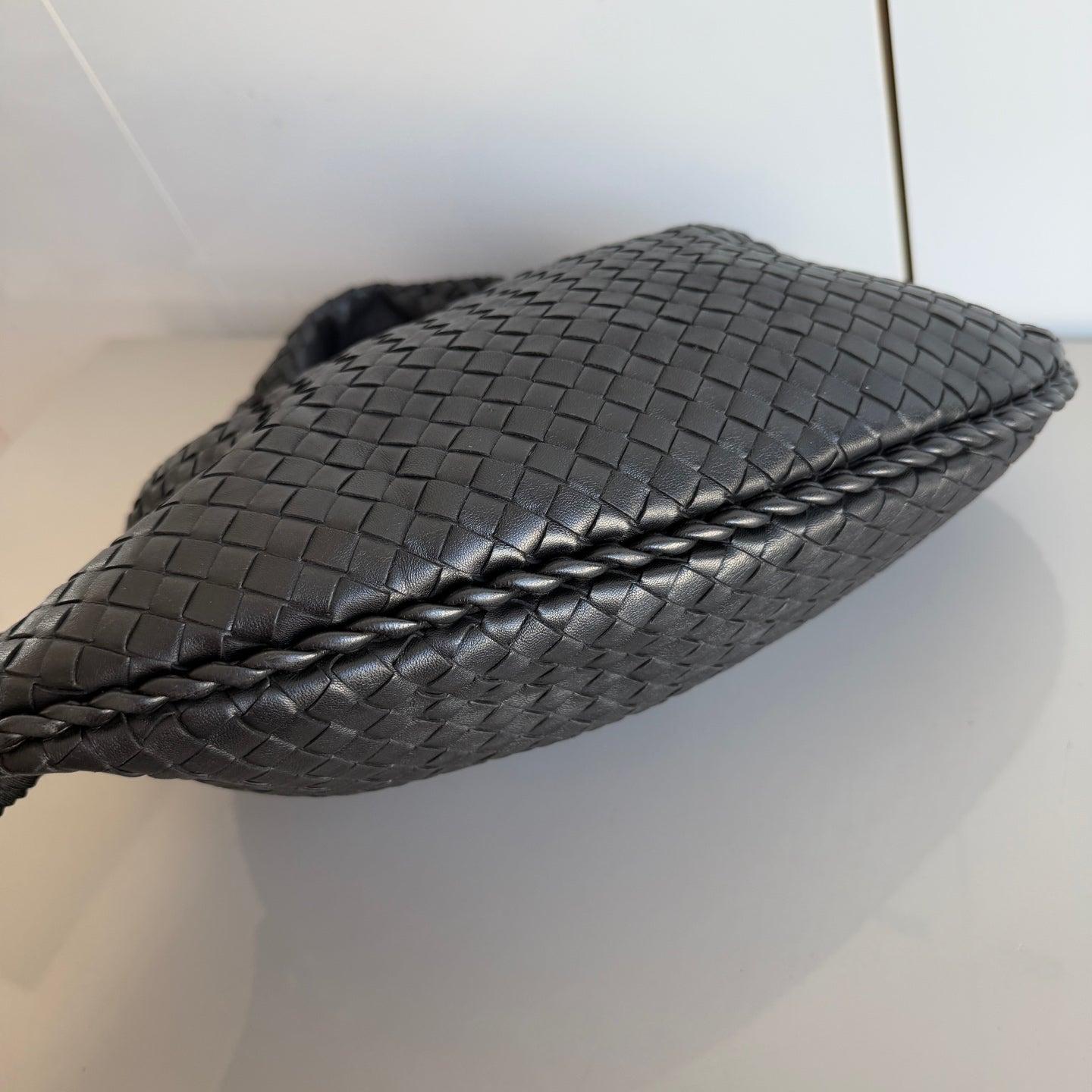 Bottega Veneta Veneta Bolso Hobo Intrecciato Mediano Piel de cordero negra 40cm en venta 3