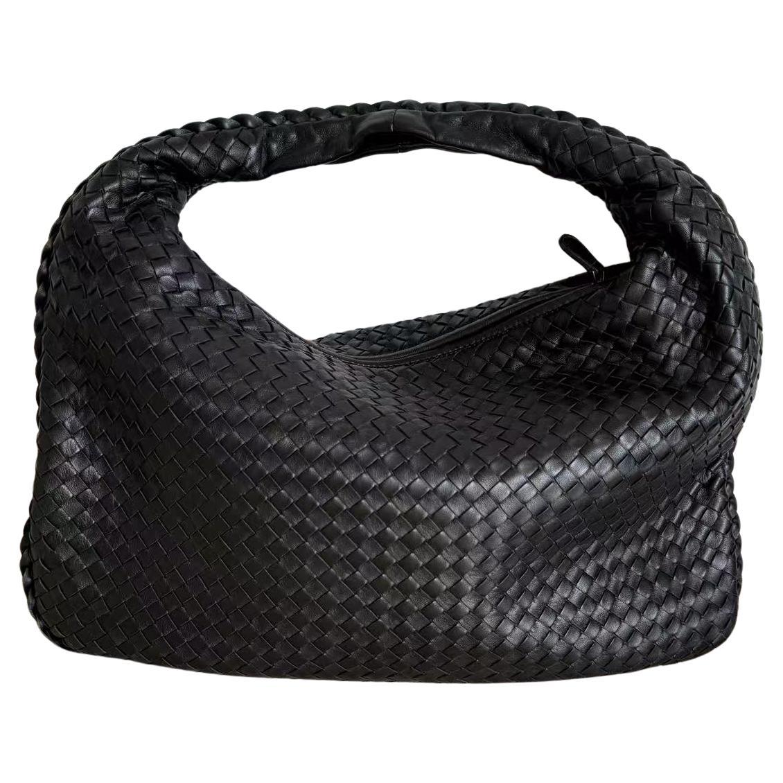 Bottega Veneta Veneta Intrecciato Hobo Bag Medium Black Leather 47cm For Sale