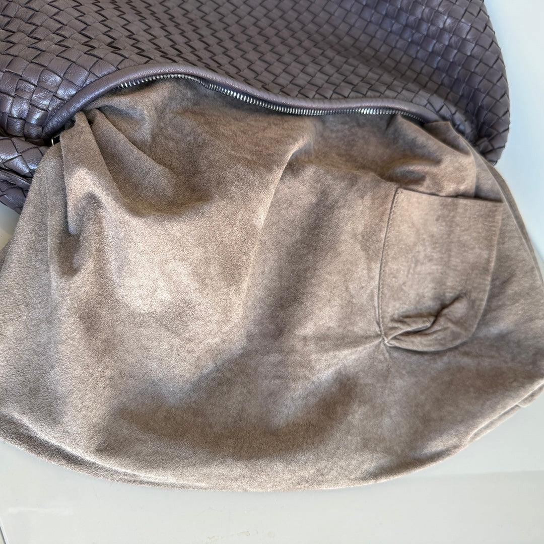 Bottega Veneta Veneta Intrecciato Hobo Large Dark Chocolate Brown leather 47cm 10