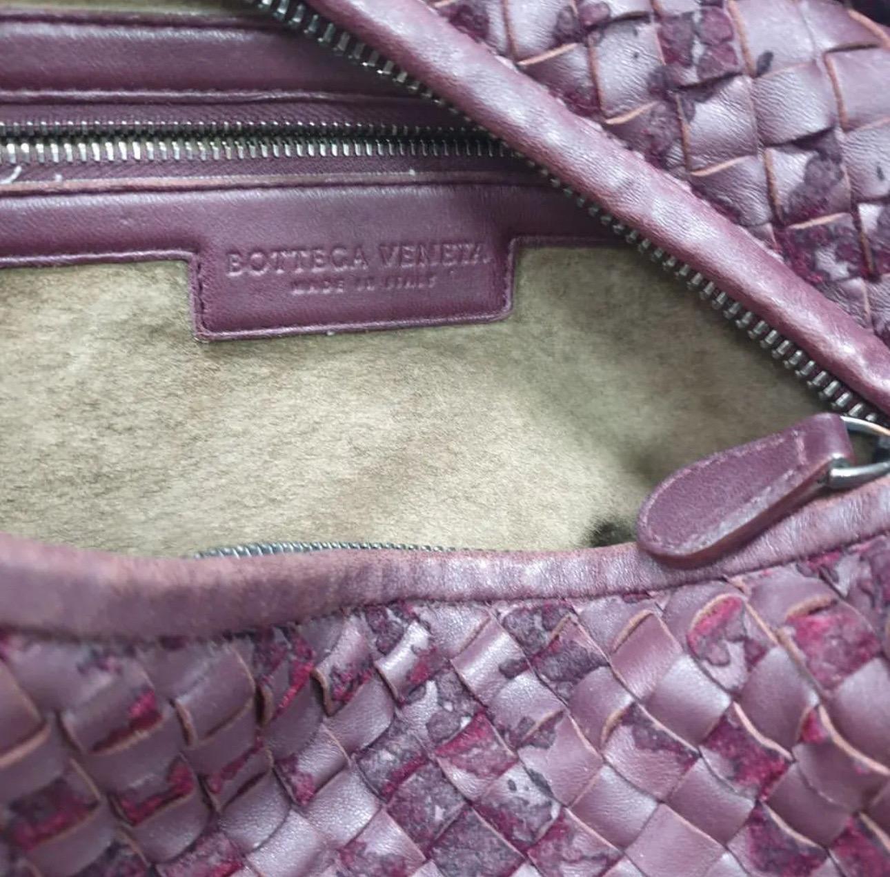 Bottega Veneta Veneta Purple Handbag  In Good Condition For Sale In Krakow, PL