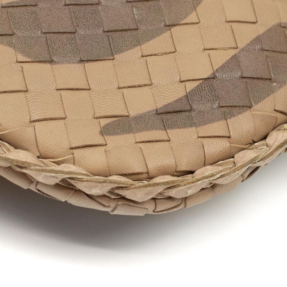 BOTTEGA VENETA Veneta Shoulder bag in Brown Leather 9