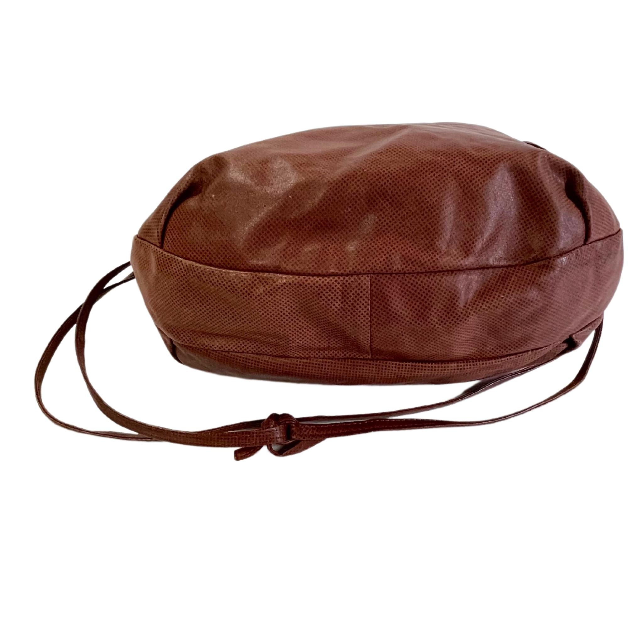 Women's Bottega Veneta Vintage Brown Leather Saddle Shoulder Bag For Sale
