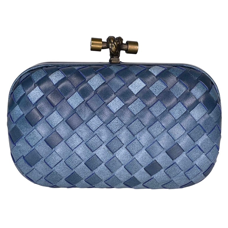 Bottega veneta classic clutch hot sale