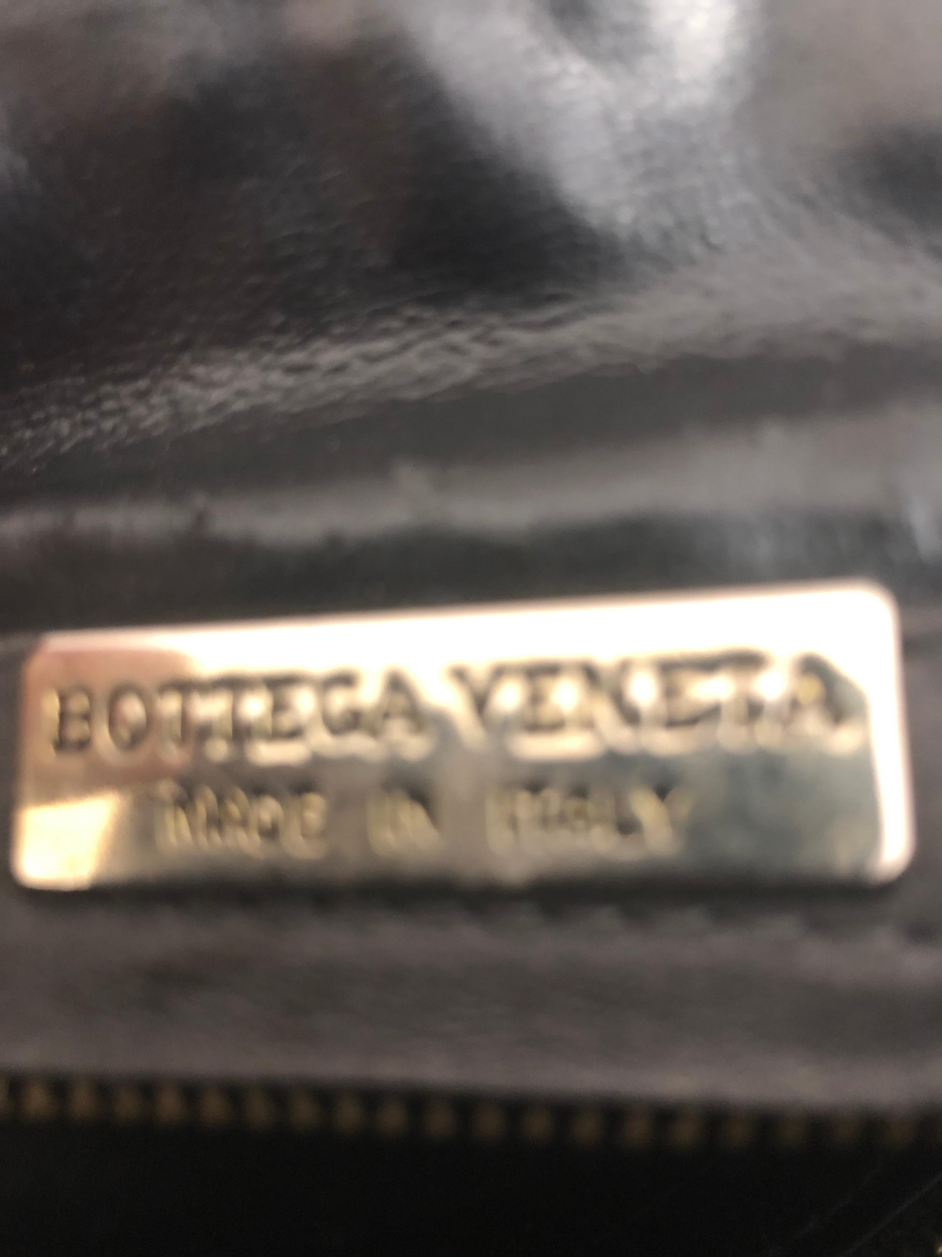 Bottega Veneta Vintage Intrecciato Crossbody 1