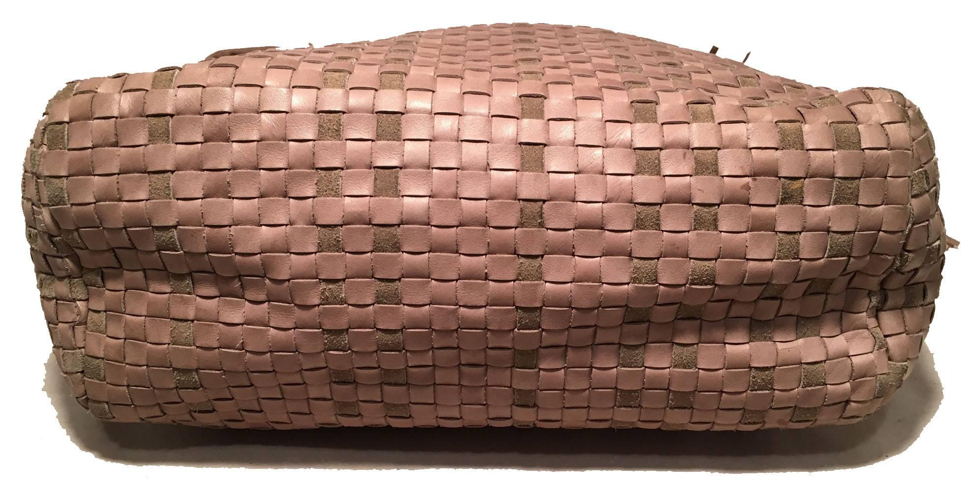 Bottega Veneta Vintage Tan Woven Leather Fringe Trim Shoulder Bag In Excellent Condition In Philadelphia, PA