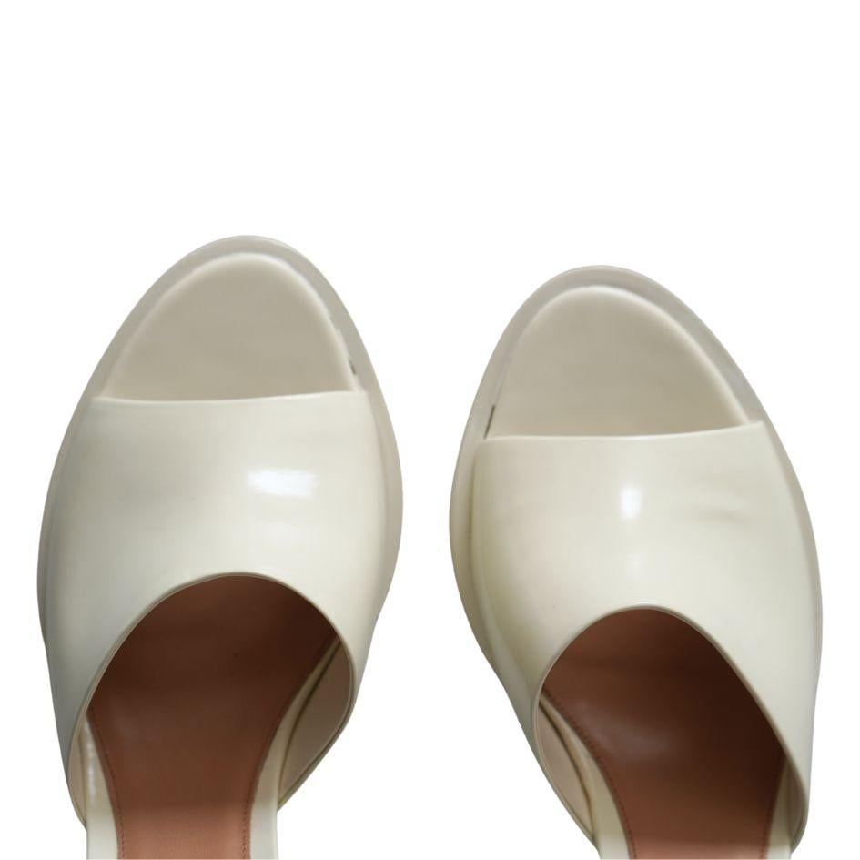 Bottega Veneta White Calfskin Cha Cha Heel Sandal 41 Neuf - En vente à Beverly Hills, CA