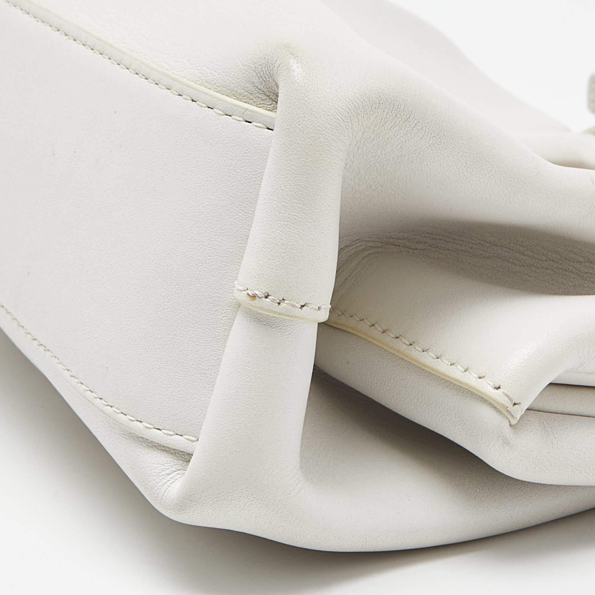 Bottega Veneta White Intrecciato Leather Point Shoulder Bag For Sale 4