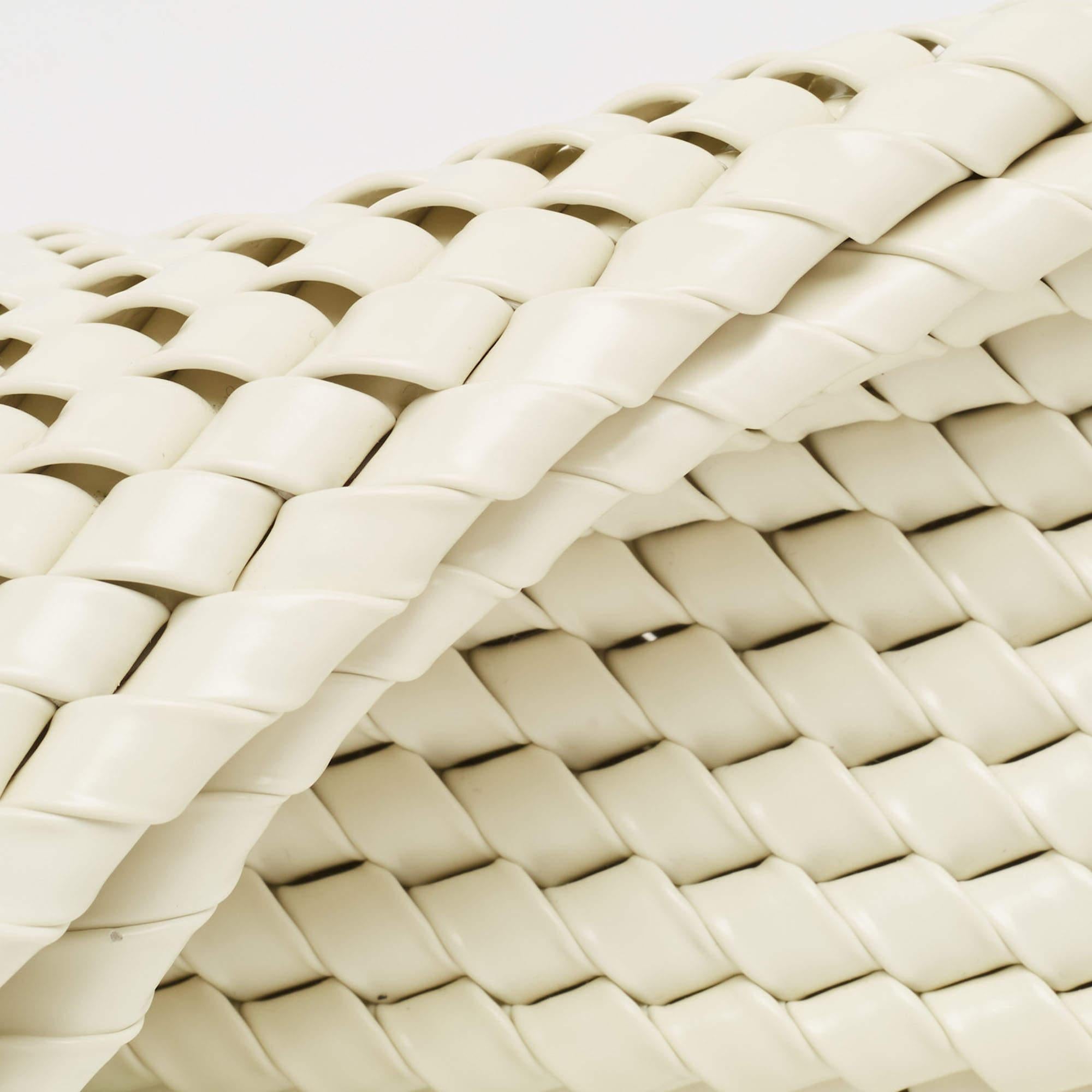 Bottega Veneta White Intrecciato Leather Structure Clutch 2