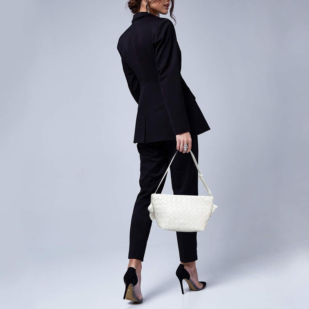 For a look that is complete with style, taste, and a touch of luxe, this shoulder bag is the perfect addition. Flaunt this beauty on your shoulder at any event and revel in the taste of luxury it leaves you with.

Includes
Original Dustbag, Info