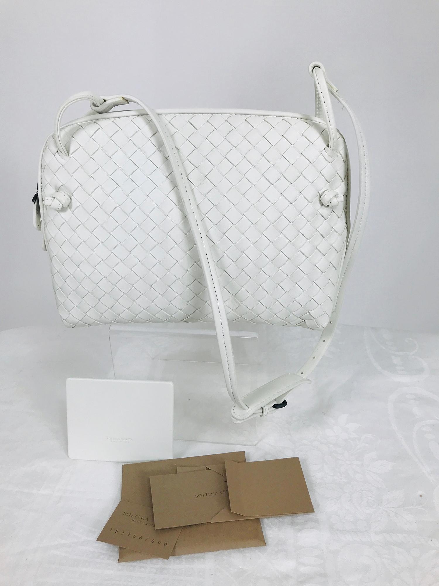 Bottega Veneta white intrecciato Nappa leather shoulder bag from 2016. This bag looks unworn. We have sold a number of Bottega Veneta bags from this customer who dated everything from the day it was purchased, including tags and price! She paid