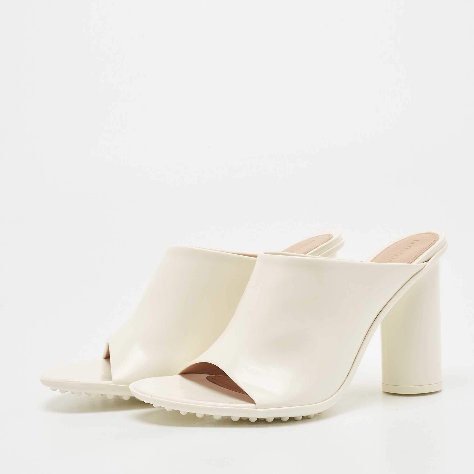Women's Bottega Veneta White Leather Atomic Slide Sandals Size 38
