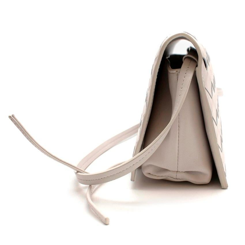 Bottega Veneta White Leather Intrecciato Flap Crossbody Bag In Excellent Condition In London, GB