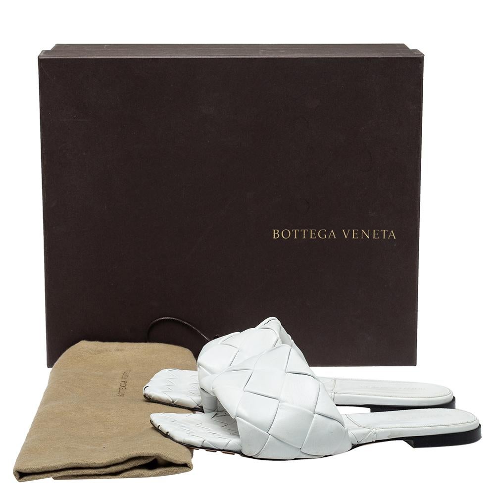 Bottega Veneta White Leather Lido Flat Slides Size 40 3