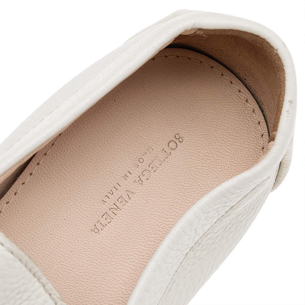Bottega Veneta White Leather Slip On Loafers Size 39 For Sale 2