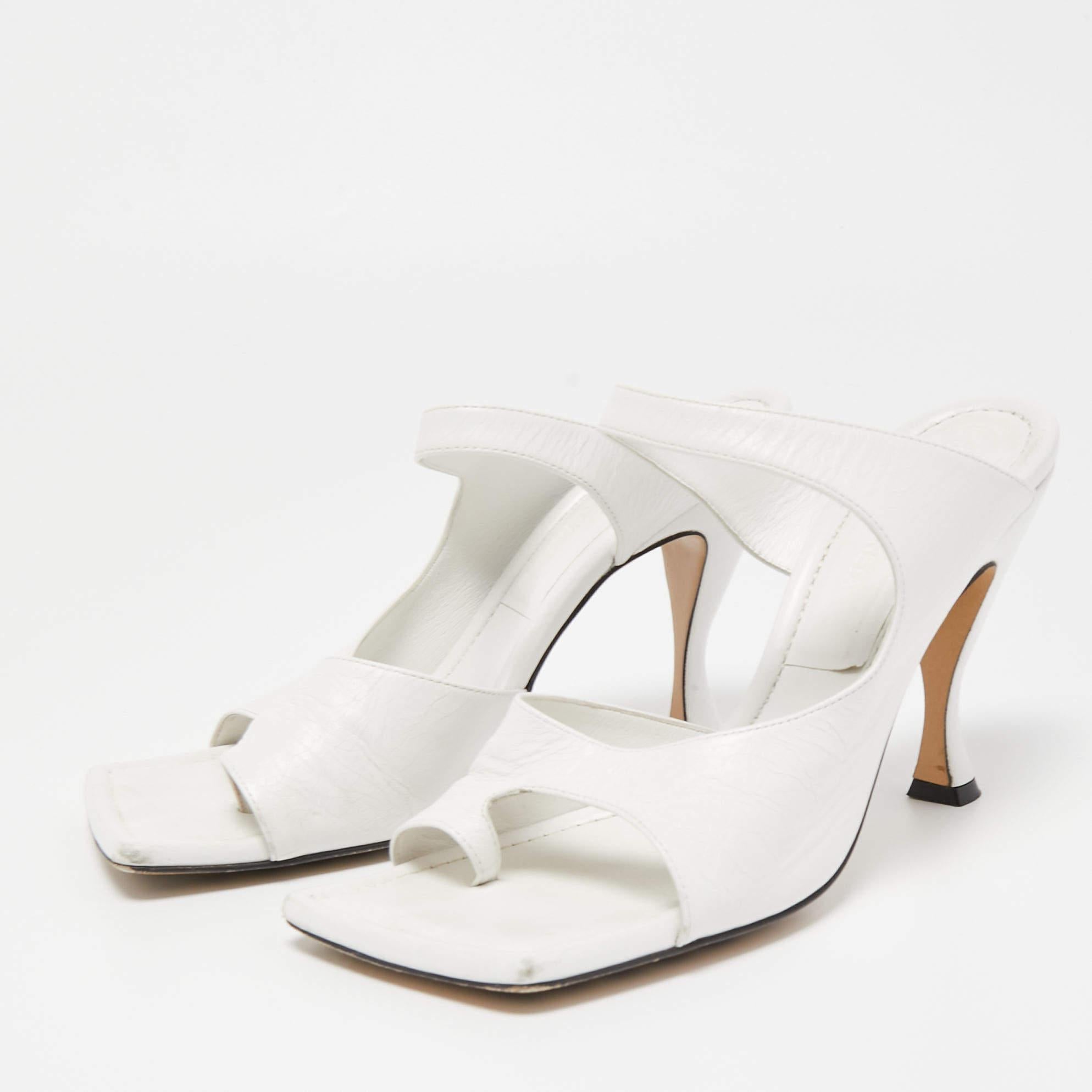 Gray Bottega Veneta White Leather Square Toe Slides Size 38.5