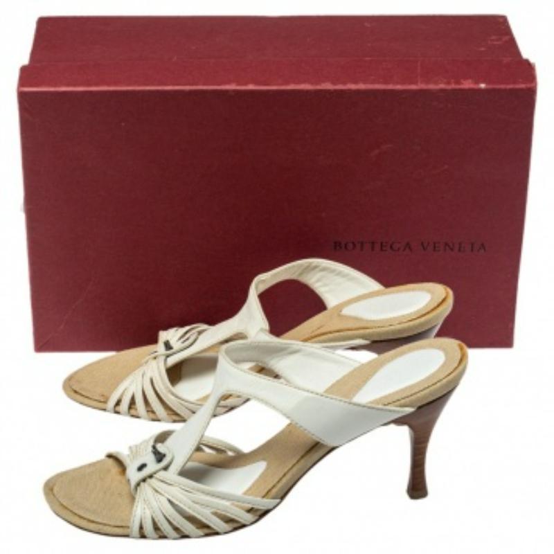Bottega Veneta White Leather Strappy Sandals Size 36 For Sale 1